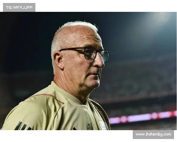 帕斯回应回归皇马传闻:专注科莫目标是参加世界杯 帕斯回应回归皇马传闻:专注科莫目标是参加世界杯